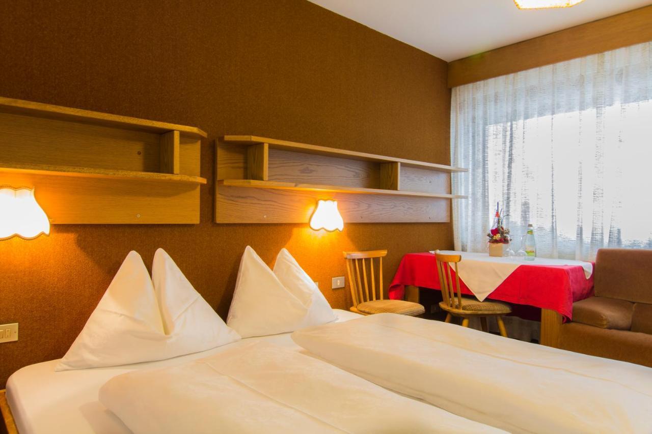 Hotel Garni Aquila Corvara Zewnętrze zdjęcie